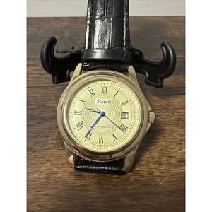 Stauer Metropolitan Watch Mens 40mm Gold Tone Date Black‎ Leather, New Battery